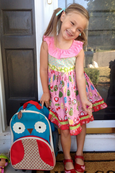 Училищен стил: Новите роклички на Аби