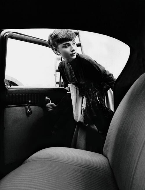 Невиждани снимки и безценни цитати на Одри Хепбърн