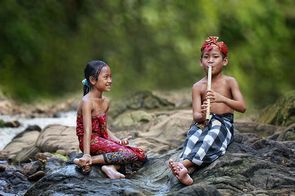 Селата в Индонезия: Мистичният живот на усмихнатите хора
