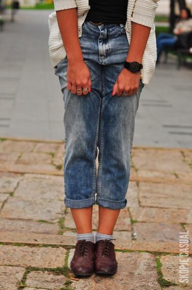 Градска мода от Скопие: Мъжки панталони назаем