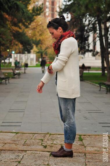 Градска мода от Скопие: Мъжки панталони назаем