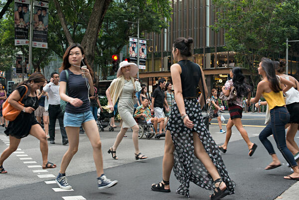 Дигитална разходка сред забързаното ежедневие на Сингапур