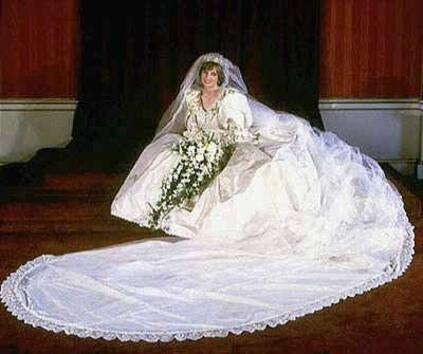 Сватбата на лейди Даяна и принц Чарлс е най-скъпата в историята