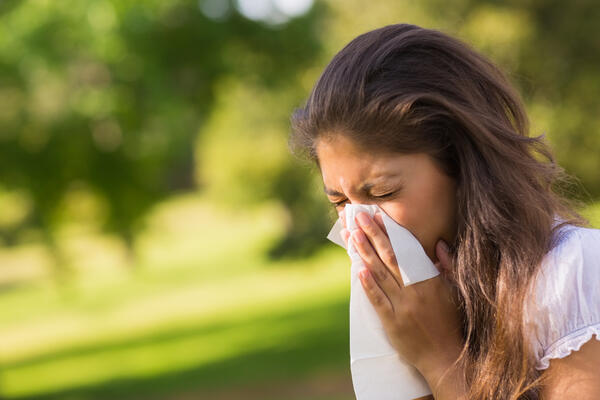 Питайте специалиста: Какво е лечението на упоритите алергии?