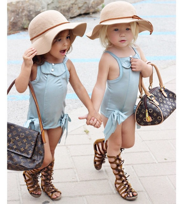 Кои са двете 2-годишни момиченца, които превзеха света на модата?
