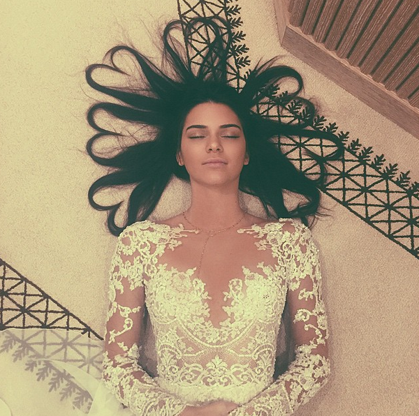 Кой подобри рекорда на Ким Кардашиян за най-харесвана снимка в Instagram?