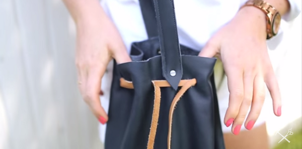 Как да си направите стилна чанта с подръчни материали?