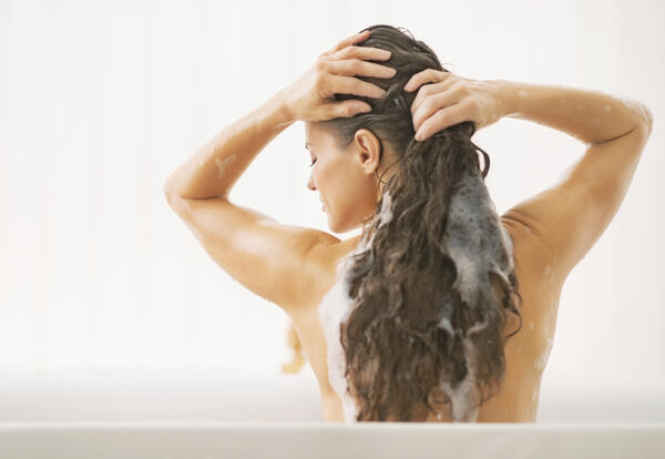 Как да запазим свежия и приятен аромат на косата след къпане?
