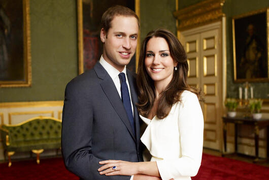 Горд татко: Принц Уилям се похвали с двете си кралски рожби
