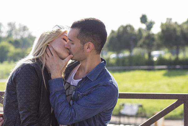 10 интересни факта за целувката, които ще ви изненадат!

