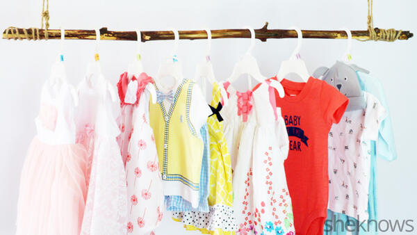 Направете си сами: Сладурска закачалка за бебешките дрешки