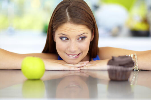 Едно сладко проучване: Яденето на шоколад сутрин е добре за здравето и талията ни