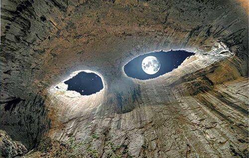 Пещерата Божиите очи - по-близо до Бога