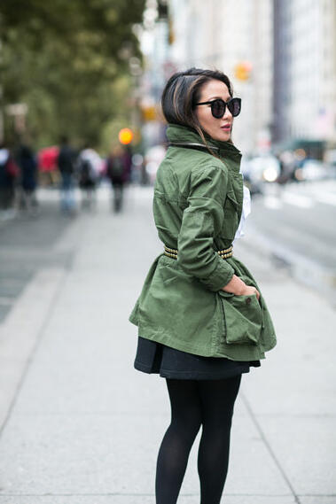 Стилни със зелено яке