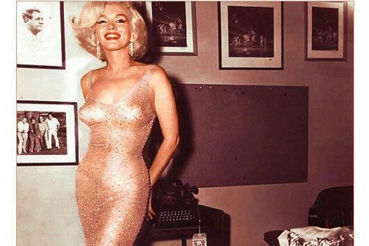 Легендарната рокля на Мерилин Монро донесе 4,8 милиона долара 