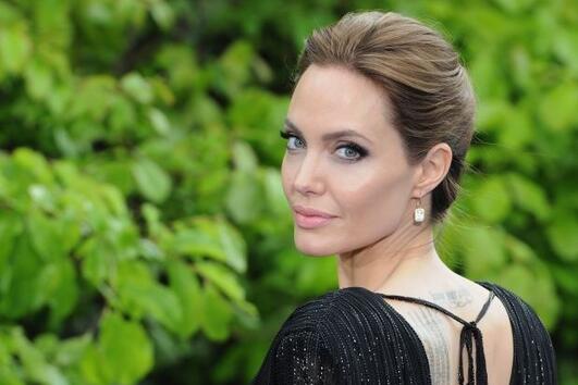 Анджелина Джоли се среща с Джони Деп?