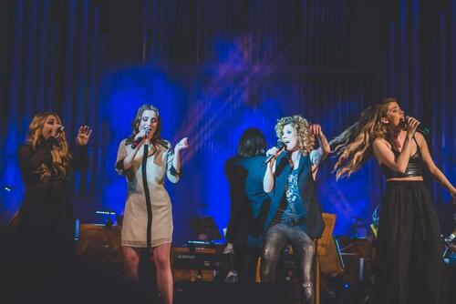 Вечер на мюзикъла с Люси Дяковска обра овациите на софийската публика
