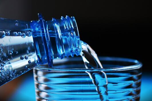 12 важни признака, че не пиете достатъчно вода