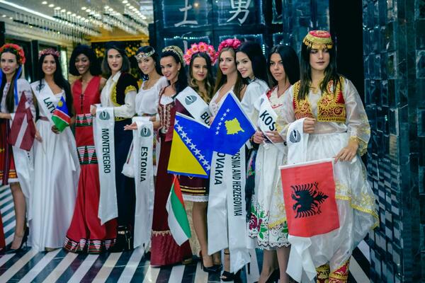 Конкурсът Lady Universe 2018 провежда Вечер на нациите 