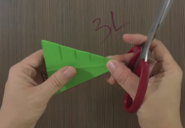 Как да си направите 3D елхички от хартия? 