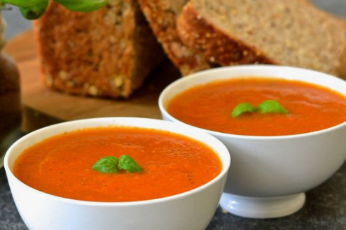 Ето как да си приготвите вкусна доматена супа с босилек:
Необходими