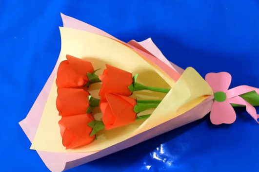 Как да направите красиви цветя от хартия (ВИДЕО)