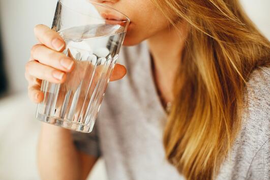 Вероятно не пиете достатъчно вода, докато практикувате периодично гладуване 