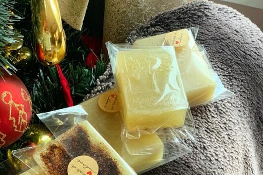 Направи си сам: Глицеринов сапун с етерични масла и ванилова захар
