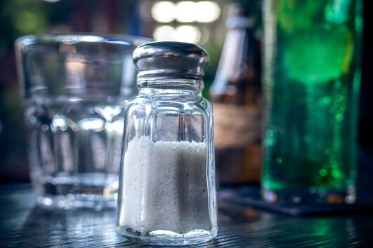 От колко сол се нуждаете дневно?