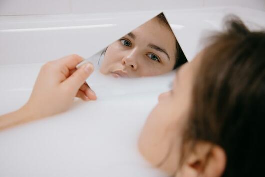 Какво ще се случи с кожата ви, ако миете лицето си само по веднъж на ден? 