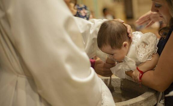 Кръщене София: Какво представлява тайнството кръщене?