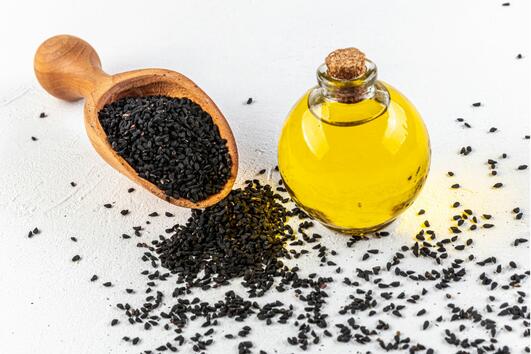 6 ползи от консумацията на масло от черен кимион