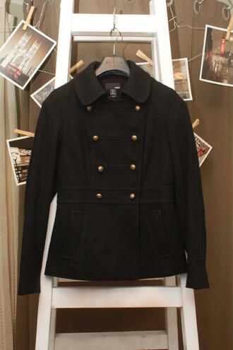 Милитъри палто с медни декоративни копчета H&M 47лв.