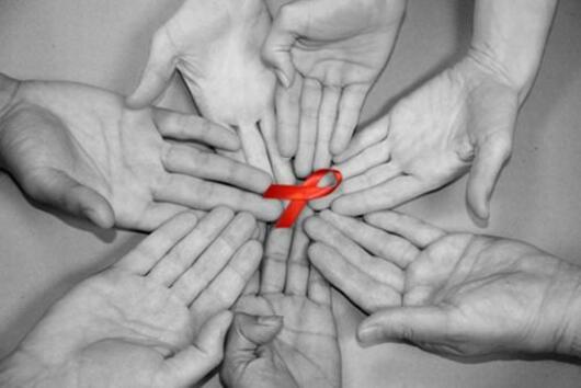 Борбата срещу СПИН не трае само ден