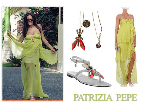 Колие, рокля и сандали Patrizia Pepe от колекция Пролет / Лято 2011.