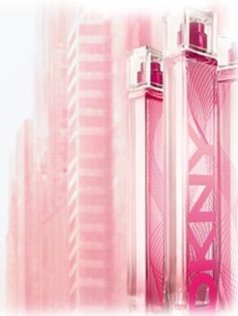 Тазгодишното лятно предложение на Donna Karan улавя в издължения си като небостъргач флакон аромата на топлите и енергични утрини в Ню Йорк. Ако мечтаете да се почувствате така, сякаш крачите уверено из любимия град на Кари Брадшоу, пред очите ви е иделаният парфюм за вас. 