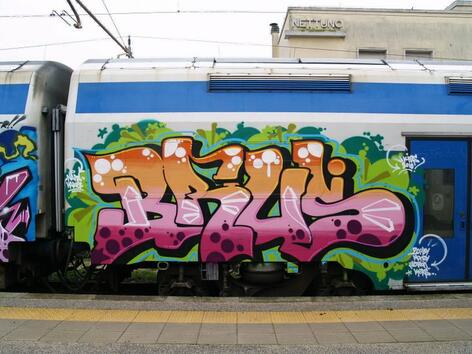 Кой изрисува влаковете в Рим?