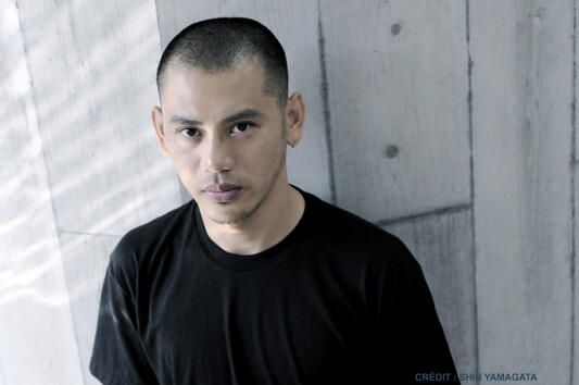 Японският артист Хироаки Умеда за авангардното си танцово изкуство