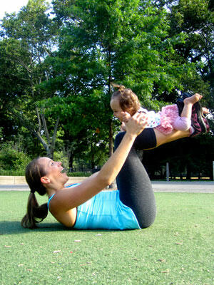 Мама и бебе заедно в спорта