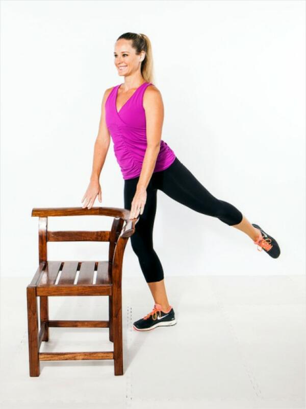 Упражнения на стол за стройна фигура