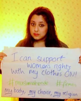 <p>"Мога да подкрепям правата на жените и облечена!"</p>