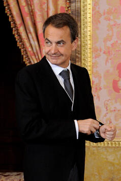 Испанският министър-председател е един от най- стилните мъже