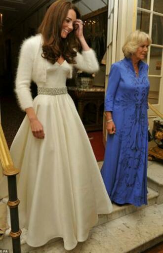 Какво облече Кейт след официалната церемония?