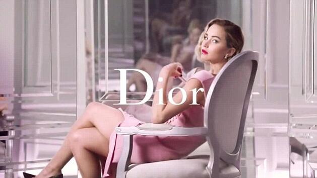 Дженифър Лорънс в изкусителна рекламна кампания на Dior
