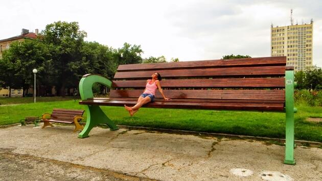 Гигантската пейка в Димитровград: Как въображението може да доведе до световен рекорд!