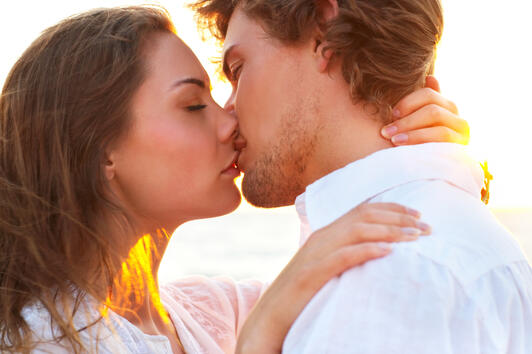 10 интересни факта за целувката, които ще ви изненадат!
