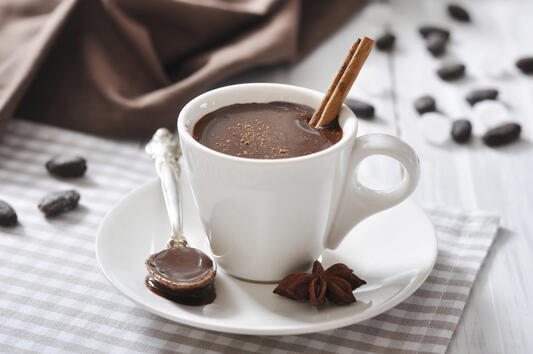 Горещ шоколад срещу упоритата кашлица
