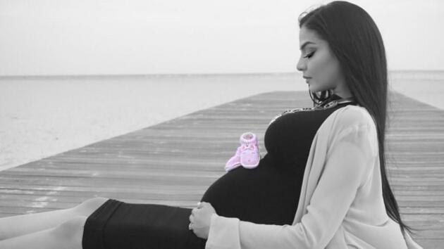 Историята на една майка: Защо се гримирам, докато раждам?
