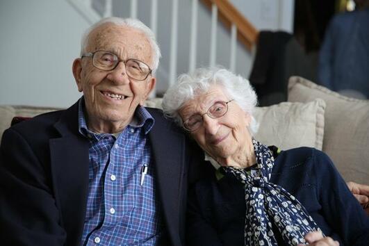 Красивите и мъдри уроци, които може да ни даде една 83-годишна любов!
