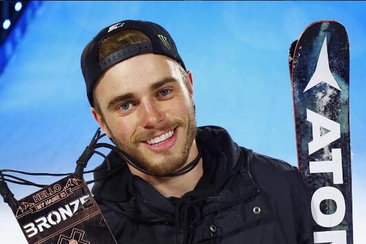 Най-сексапилният скиор в историята на зимните спортове!